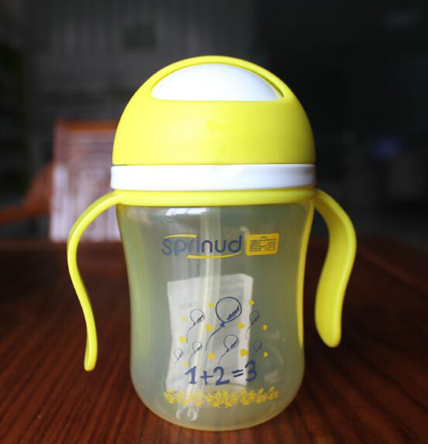 春蓓寶寶學(xué)飲杯 黃色.jpg 春蓓寶寶學(xué)飲杯 黃色.jpg