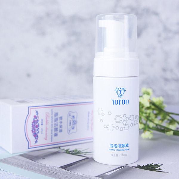 如幼鎖水保濕泡泡潔顏液實物1.jpg