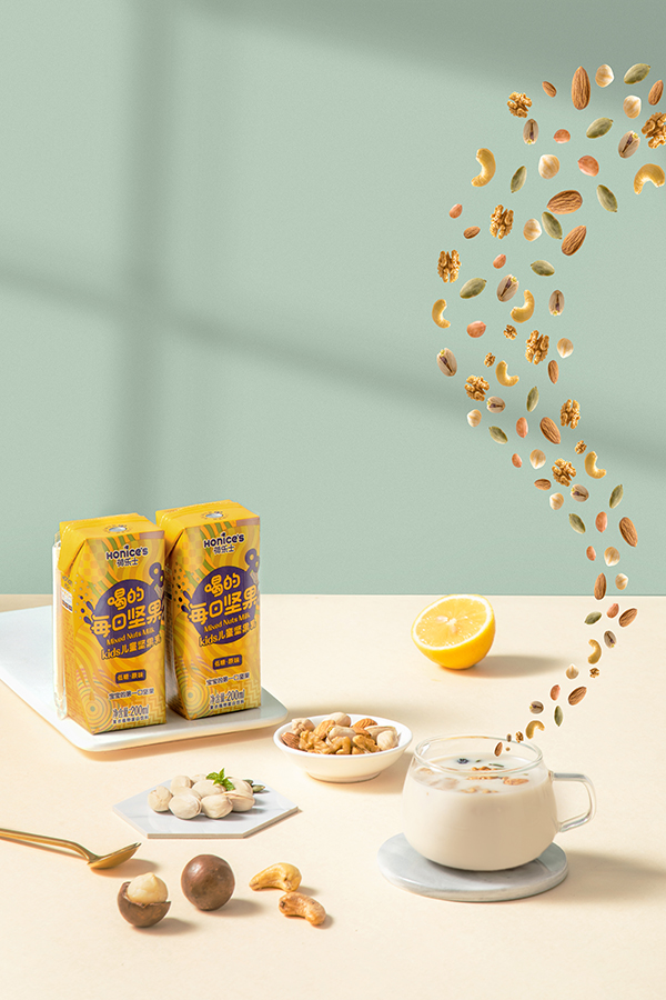 荷樂士?jī)和瘓?jiān)果乳.jpg 荷樂士?jī)和瘓?jiān)果乳.jpg